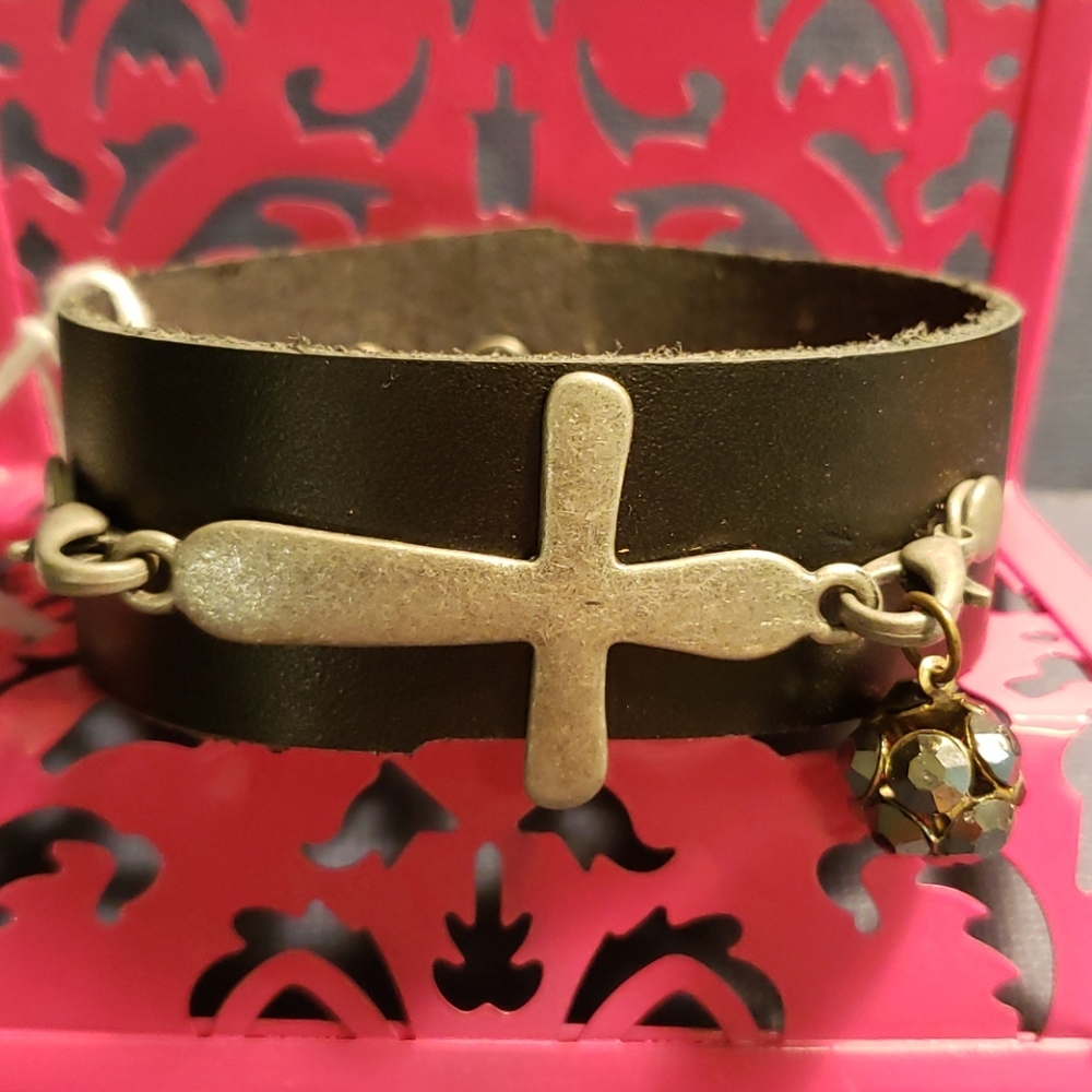 Homemade black leather bracelet with cross unisex